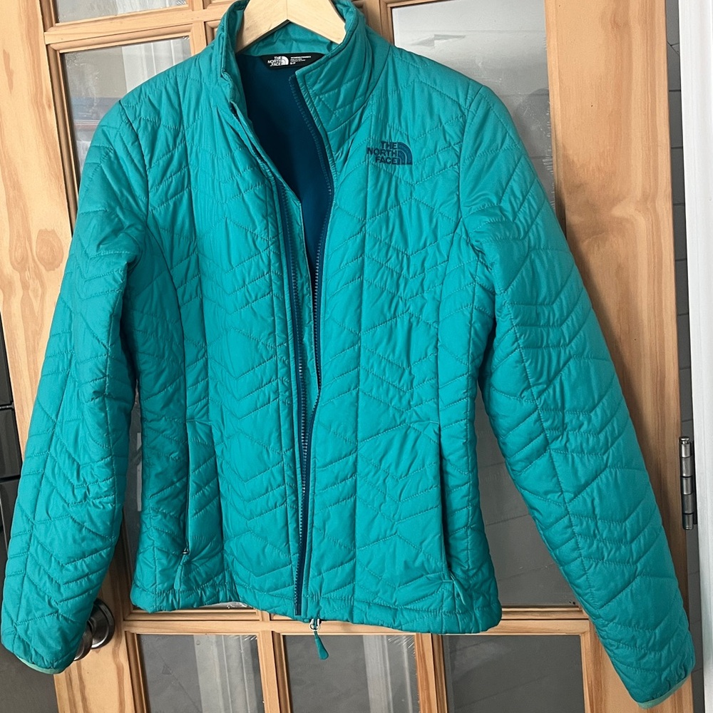 The North Face Lightweight Puffer Jacket Sz small